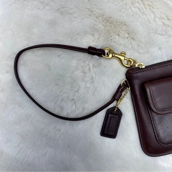 Vintage Coach mahogany turn lock wallet/wristlet - Picture 4 of 11